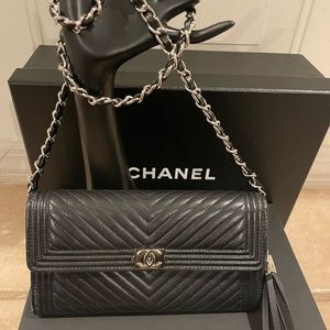 🔥Chanel Chevron Boy WOC 🔥